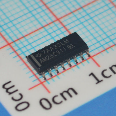 AM26C31IDR 3V-5.5V Trình điều khiển RS-422 32Mbps ±15kV ESD Độ lệch 8ns SOIC-16 -40°C đến +85°C