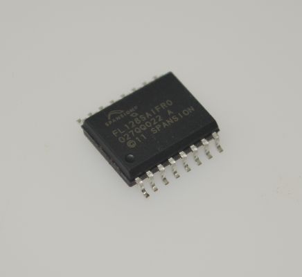 S25FL128SAGMFIR01 Bộ nhớ Flash SPI NOR 128Mb 104MHz Tốc độ xung nhịp 100K Chu kỳ xóa 20 năm Lưu giữ dữ liệu 2.7-3.6V SOIC-16 -40°C đến +85°C