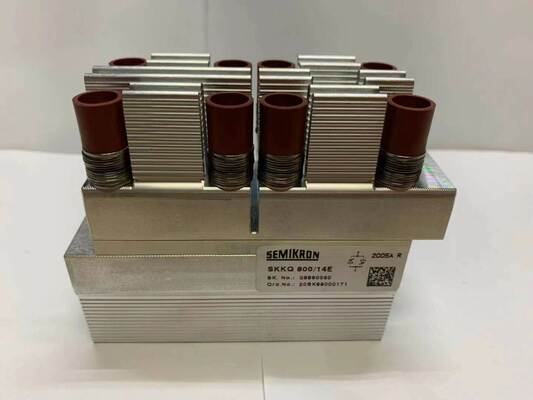 SKKQ800/14E 1400V 800A Mô-đun Thyristor Chuyển mạch nhanh VF thấp 1.37V Dòng đột biến 12kA Đế gốm AlN Tiếp điểm áp lực Cổng khuếch đại Chứng nhận UL cho Bộ khởi động mềm và Biến tần