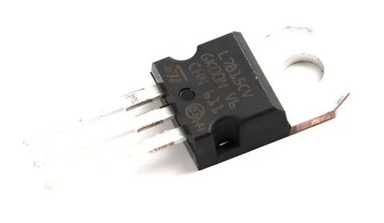 L7815CV-DG 15V 1.5A Bộ điều chỉnh tuyến tính TO-220 Bảo vệ nhiệt / mạch ngắn ± 4% Độ chính xác từ -40 °C đến +125 °C