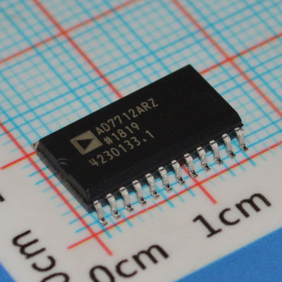 AD7712ARZ ADC Σ-Δ 24-bit Tốc độ đầu ra 500Hz Tiếng ồn thấp 1.5μV Giao diện SPI Nguồn ±5V -40°C đến 85°C Thiết kế công nghệ tiên tiến