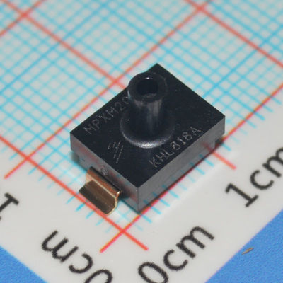 MPXM2010GS 10kPa Bộ cảm biến áp suất 0-40mV Khả năng phát ra ±1,5% Độ chính xác SOP-6 3-6V Nguồn cung -40 °C đến +125 °C Kháng môi trường