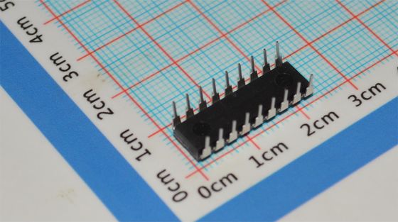 PIC16F54-I/P MCU RISC 8-bit 20MHz 512x12 Flash 25B RAM 12 I/O DIP-18 2-5.5V -40°C~125°C Tiêu thụ điện năng thấp <2mA