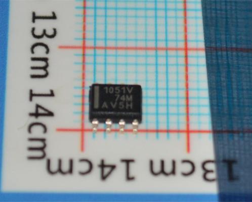 Bộ thu phát CAN FD TCAN1051VDQ1 5V Tốc độ dữ liệu linh hoạt 5Mbps Bảo vệ lỗi ±58V Logic I/O 1.8V-5V SOIC-8 -40°C đến +125°C AEC-Q100 Cấp 1