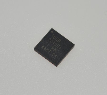 TUSB2046BIRHBR Bộ điều khiển USB 2.0 Hub 4 cổng với hỗ trợ 12Mbps/1.5Mbps, Transceiver tích hợp, Hoạt động 3.3V, Chế độ tiết kiệm điện năng EMI thấp and Phạm vi nhiệt độ công nghiệp (-40°C đến 85°C)