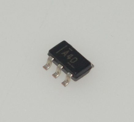 OPA340NA CMOS Op-Amp nguồn duy nhất với 5,5MHz BW 2V/μs Slew Rate Rail-to-Rail I/O 750μA Quiescent Current 2.7-5.5V Operation SOT23-5 Package for Portable and Battery-Powered Apps