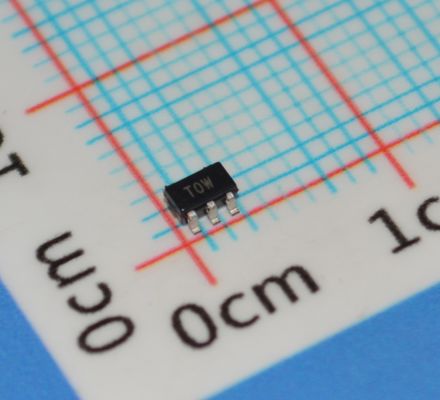 ADT6501SRJZP085RL7 Công tắc nhiệt độ chính xác 85°C Độ chính xác ±0.5°C Nguồn cung 2.7V-5.5V 6µA Siêu tiết kiệm điện Ngõ ra cực thu hở Gói SOT-23 cho Thiết bị IoT/Di động