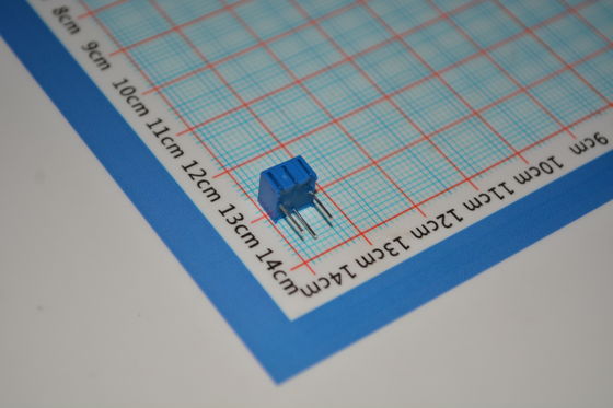 3362P-1-102LF Trimpot 1kΩ 10-Turn Potentiometer chính xác ± 10% Độ khoan dung qua lỗ gắn Cermet yếu tố Độ điều chỉnh đáng tin cậy lý tưởng cho hiệu chuẩn and điều chỉnh mạch