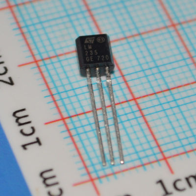 Cảm biến nhiệt độ Celsius chính xác LM235Z 1°C Độ chính xác Phạm vi 2°C đến 150°C Tuyến tính Đầu ra 10mV/°C Dễ hiệu chuẩn Nguồn cung cấp rộng 4V-30V Tự làm nóng thấp Gói TO-92