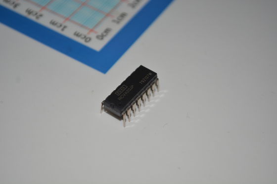 Bộ thu vòng lặp 4-20mA RCV420JP chính xác với đầu ra điện áp độ chính xác 0.1% Tham chiếu trên chip Độ trôi and ồn cực thấp cho các hệ thống công nghiệp mạnh mẽ