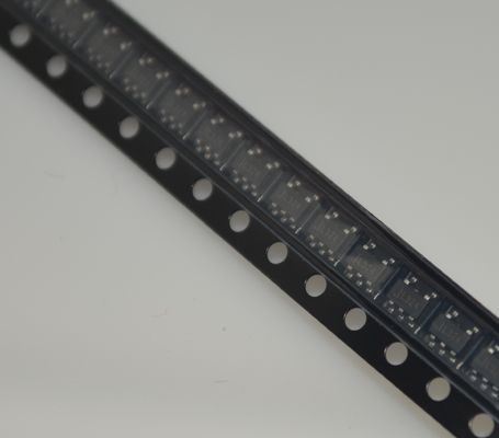 SPX3819M5-L-3-3/TR 3.3V 500mA Tiếng ồn cực thấp (30μVRMS) LDO với khả năng chính xác 1% Điện áp giảm thấp và bảo vệ nhiệt và phạm vi đầu vào rộng 2,7V-16V