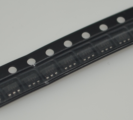SN74LVC1T45DBVR Bộ dịch mức điện áp một bit, hai nguồn, với điều khiển hướng tự động 1.65V đến 5.5V, Tốc độ cao, Tiêu thụ điện năng thấp, Gói nhỏ và Ổ đĩa đầu ra 32mA