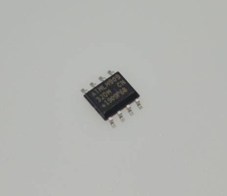 AT24C32D-SSHM-T 32Kb I2C Serial EEPROM 1.7V đến 5.5V Điện áp rộng 1MHz Tốc độ 32 byte Trang phần cứng WP 1M Viết chu kỳ 100 năm Lưu trữ SOIC-8 Industrial Temp