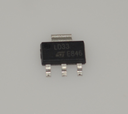 LD1117S33CTR Bộ điều chỉnh điện áp LDO 3.3V với đầu ra 1A Điện áp sụt thấp Độ chính xác cao Bảo vệ quá dòng & nhiệt Ổn định với tụ gốm Gói SOT-223