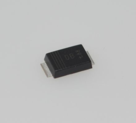 Ultra-Low Vf PMEG6030EVPX 60V 3A Schottky Barrier Rectifier AEC-Q101 Hiệu suất cao đủ điều kiện <1μA IR thấp không chứa halogen SOD128 Bao bì nhựa phẳng cho ô tô and công nghiệp