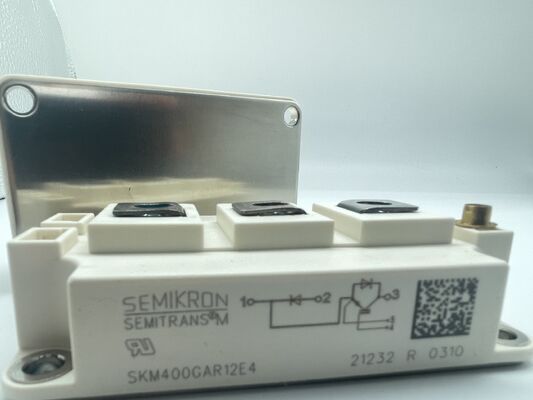 SKM400GAR12E4 Mô-đun IGBT 1200V 400A Vce(sat) Thấp Khả năng chịu ngắn mạch cao Tổn thất chuyển mạch thấp Cách ly cao Cấp công nghiệp Dành cho bộ biến tần năng lượng mặt trời và UPS công suất cao