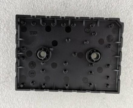 35ACC12F4V1 12V 3.5A Bóng bán dẫn PNP ô tô, VCE(sat) thấp 250mV, Độ lợi dòng điện cao, Gói SOT-223, Đạt chuẩn AEC-Q101, Dùng cho chuyển mạch tải và điều khiển động cơ trong xe cộ