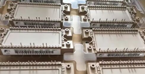 FP25R12KT4 B11 1200V 25A Mô-đun IGBT PIM Tổn hao chuyển mạch thấp TrenchStop IGBT4 Tích hợp NTC Tấm đế đồng cách ly Vận hành ở 150°C Công nghệ PressFIT Dành cho ổ đĩa động cơ