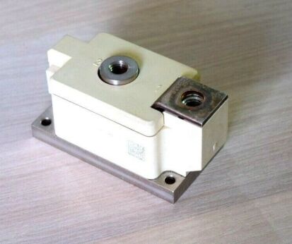 SKKE600/16 1600V 600A Mô-đun Diode đơn cực thấp VF 1.5V Lưu điện cao 22kA SEMIPACK4 Cơ sở cô lập Chuyển nhiệt xuất sắc Độ tin cậy cao UL được chứng nhận cho máy chỉnh và hàn