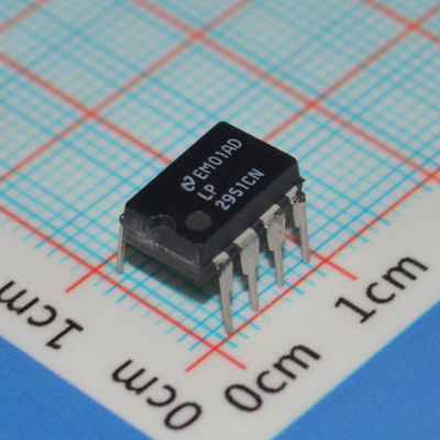 LP2951CN 5V/ADJ 150mA Bộ điều chỉnh LDO 3V-30V Đầu vào ±0.5% Độ chính xác TO-220/DIP-8 -40°C đến +125°C Dòng tĩnh thấp