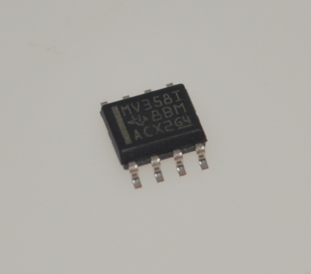 LMV358IDR Bộ khuếch đại kép điện áp thấp với đầu ra Rail-to-Rail, Băng thông 1MHz, Độ lệch 1mV, Hoạt động 2.7-5.5V, Tiêu thụ điện năng cực thấp (0.1mA), Đầu vào CMOS, Gói SOIC-8, Nhiệt độ -40°C đến +125°C